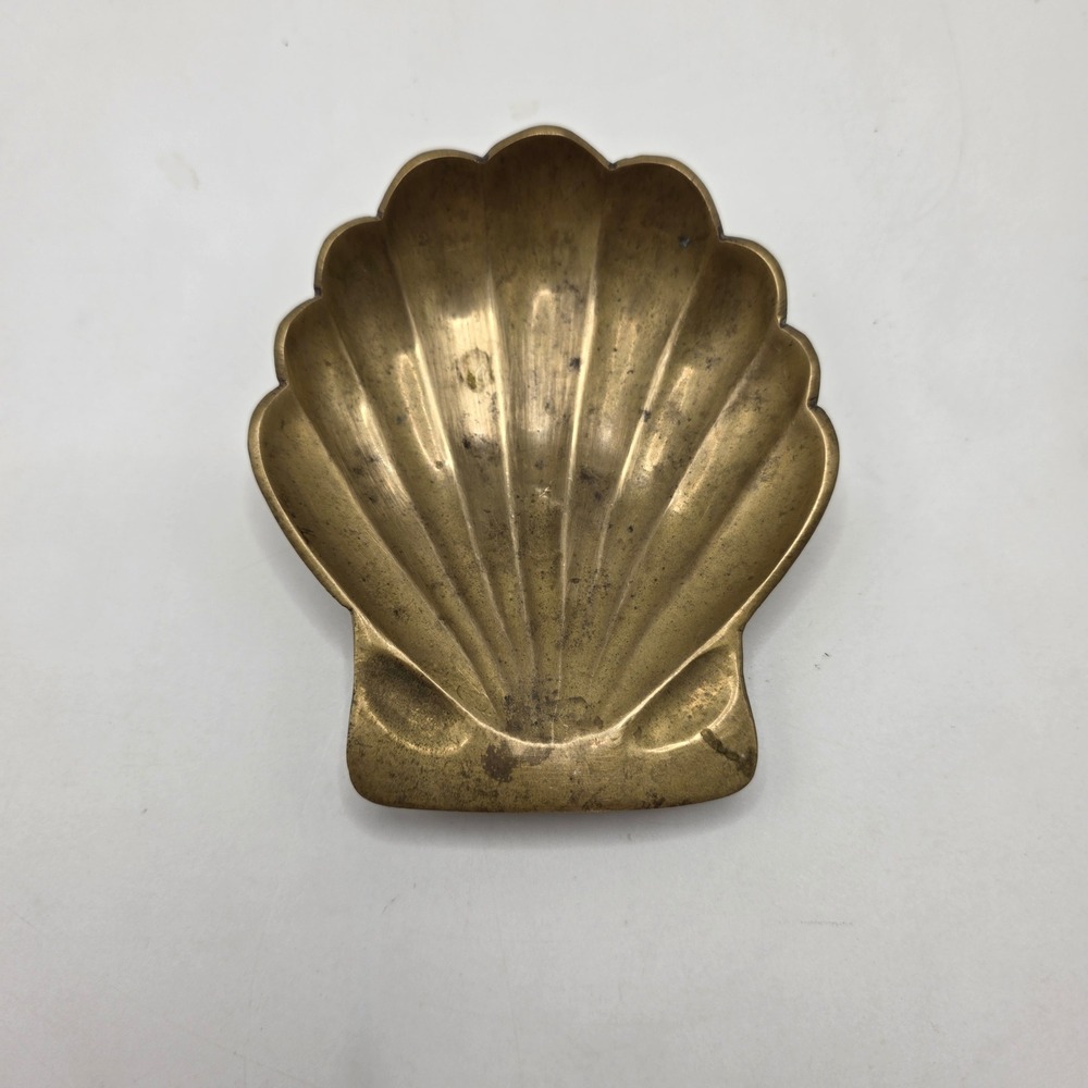Vintage Brass Shell Dish Clam Scalloped Footed Catchall Nautical Coastal Decor